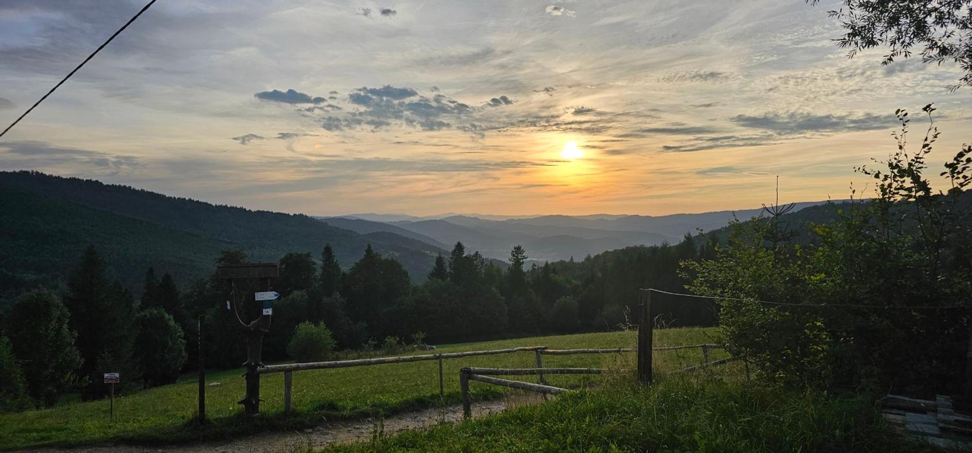 Dom Wypoczynkowy Beskidy Wegierska Gorka Exterior foto